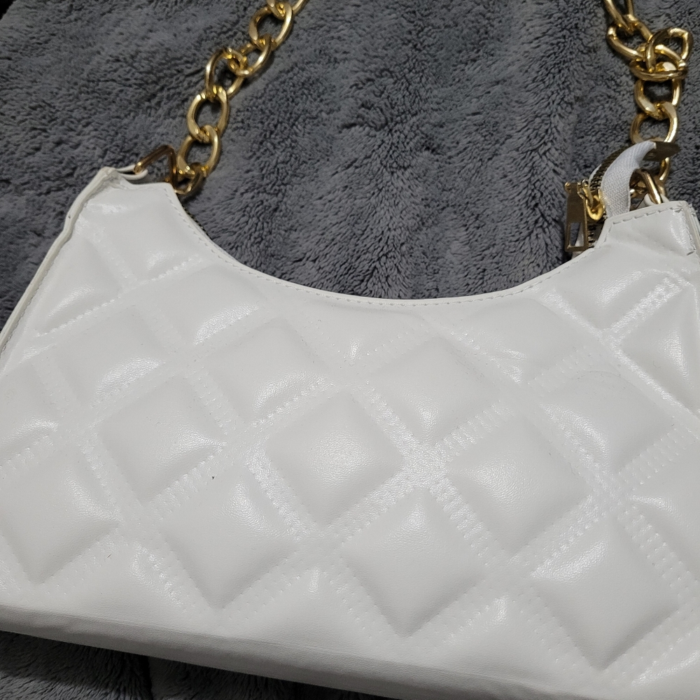 Purses - Picture 6 of 8
